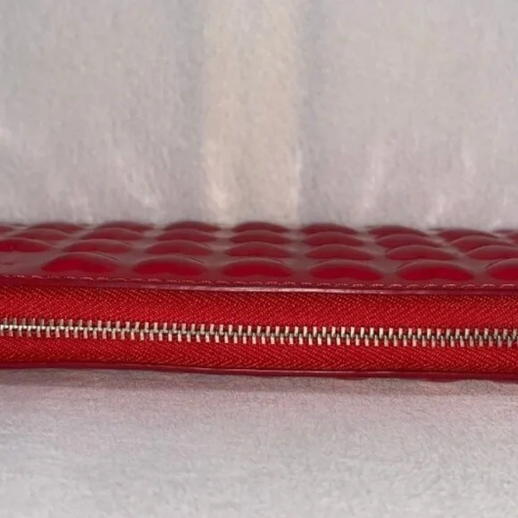 Marc Jacobs Bubble Hearts Patent Leather Zip Wallet - Picture 9 of 9